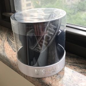 New Michael Kors Earmuffs in Black